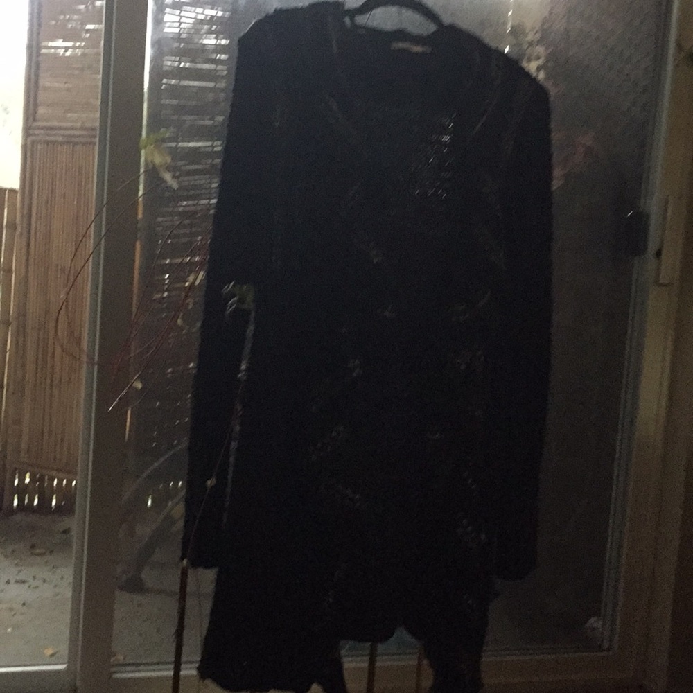 Sioni Front Ruffle soft black tie black sweater M